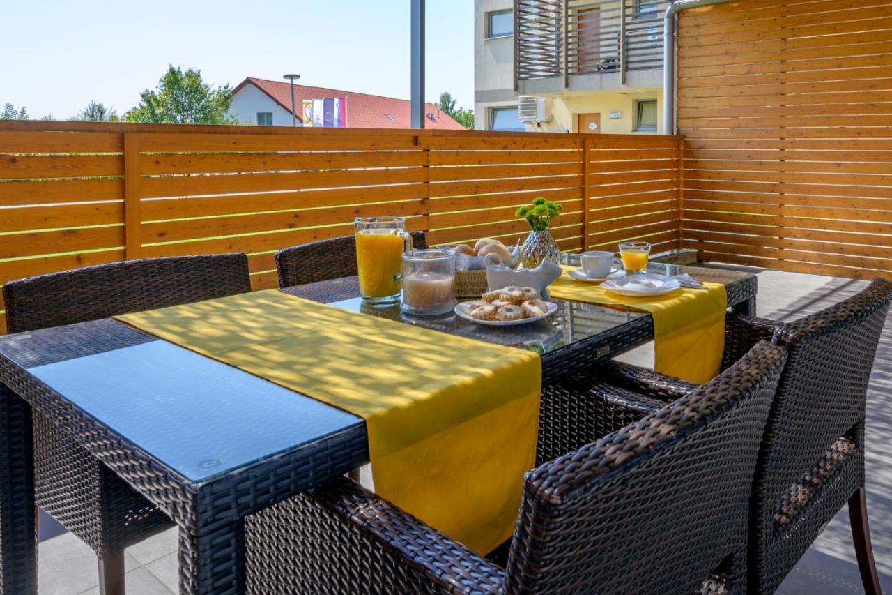 Family Apartment Моравське Топлице Екстер'єр фото